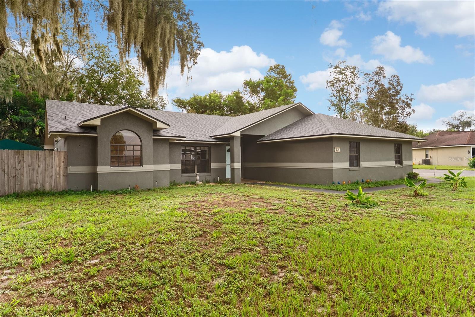 1514 Lake Thomas Loop Property Photo 4