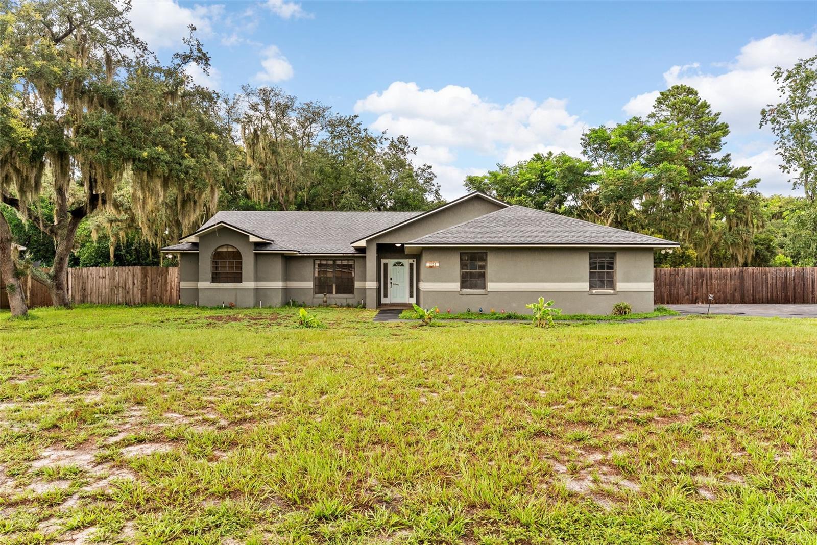 1514 Lake Thomas Loop Property Photo 5