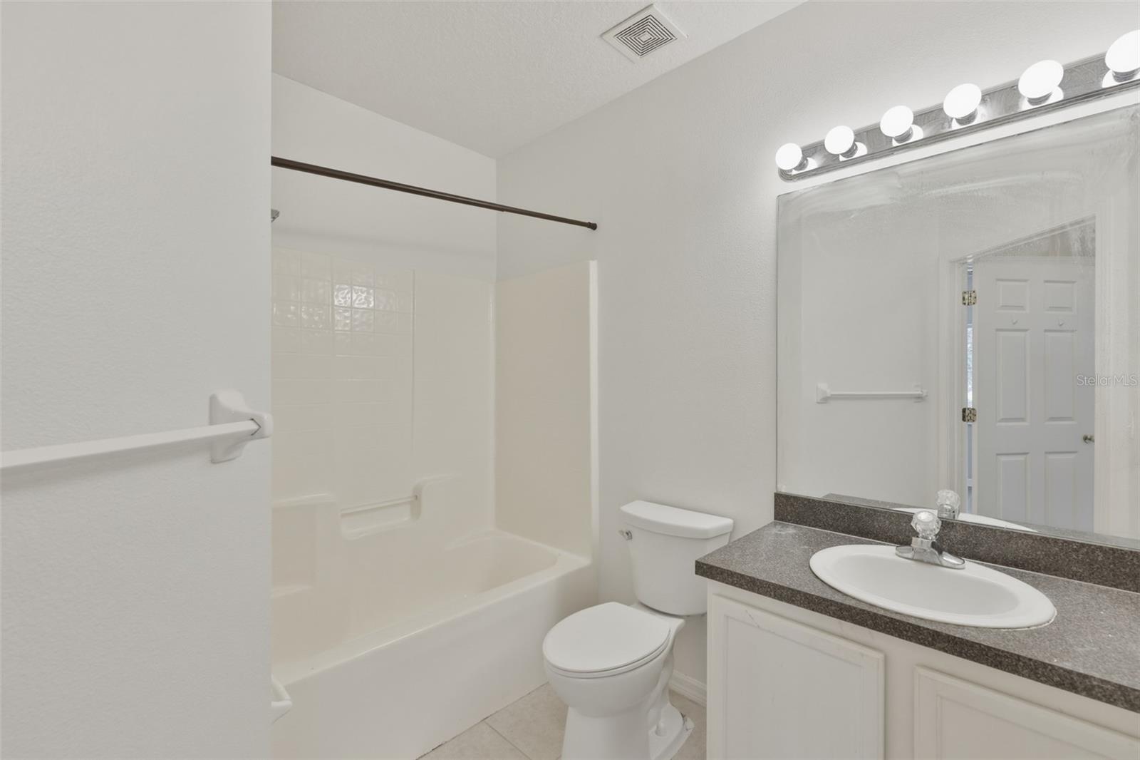 6437 Cypressdale Dr #201 Property Photo 10