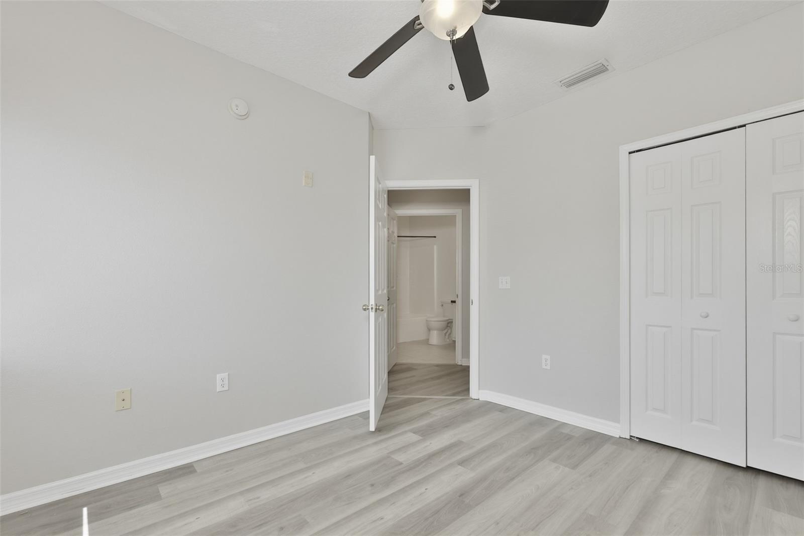 6437 Cypressdale Dr #201 Property Photo 16