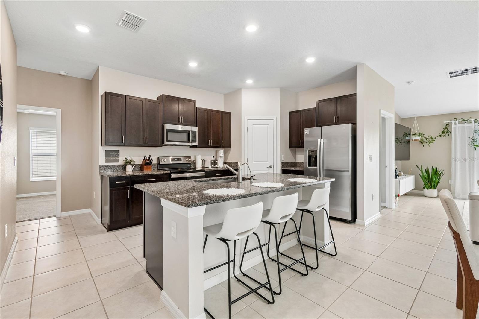 5362 Blue Horizon Way Property Photo 9