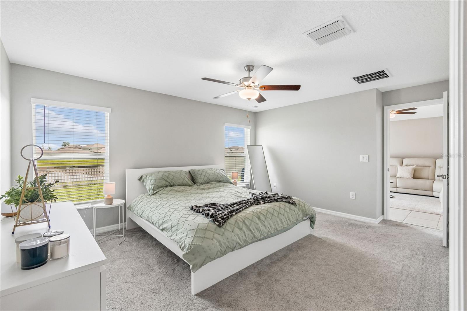 5362 Blue Horizon Way Property Photo 13