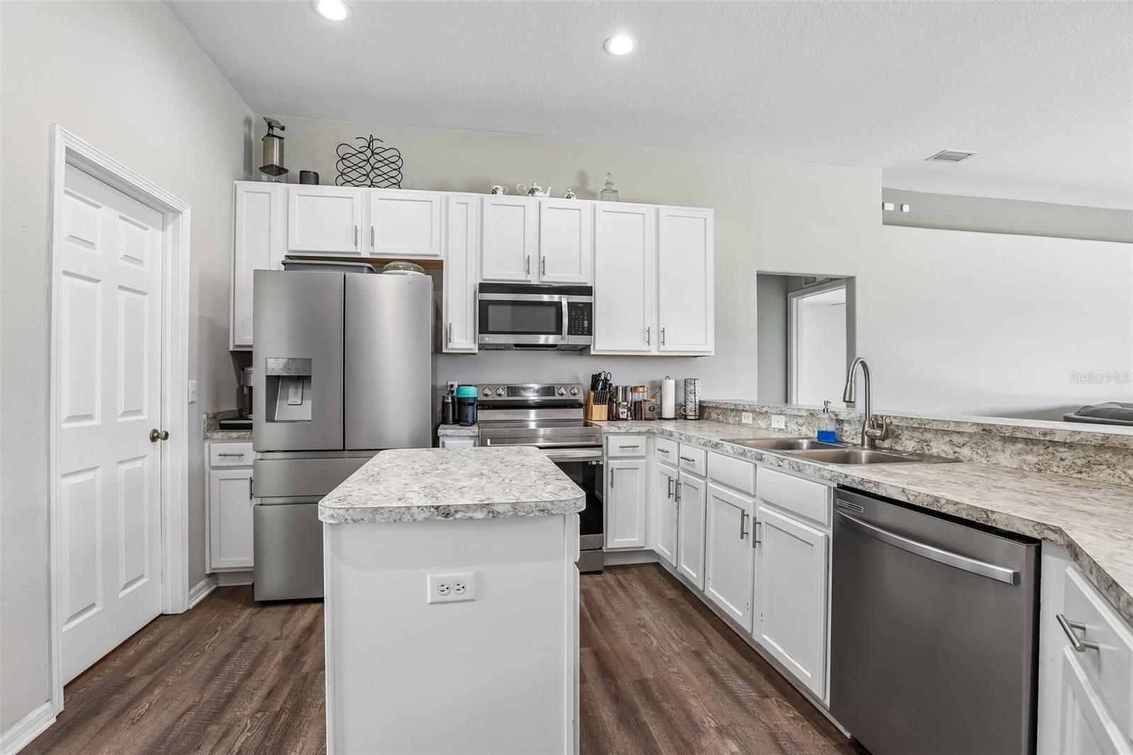 2206 Wooden Shoe Way Property Photo 12
