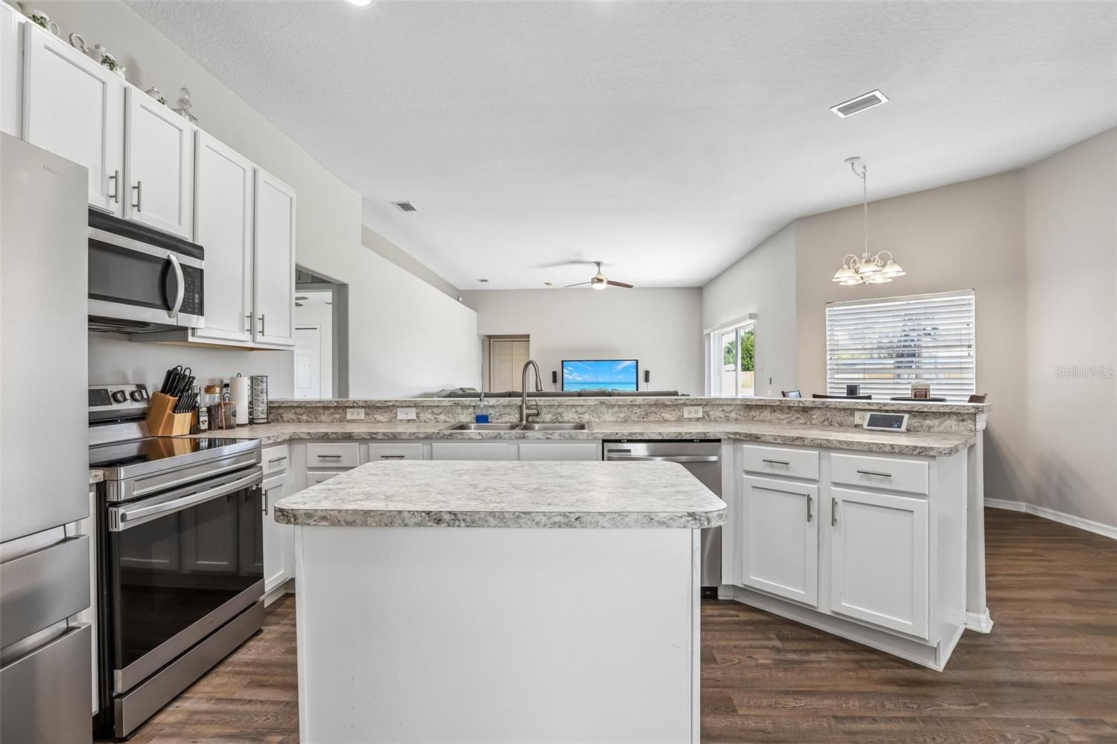 2206 Wooden Shoe Way Property Photo 13