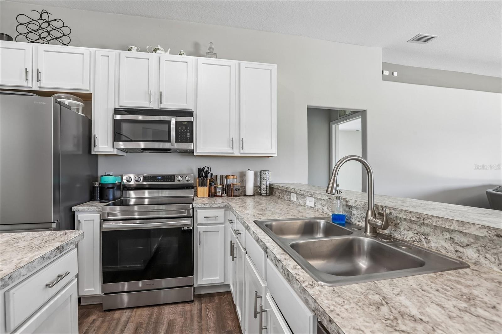 2206 Wooden Shoe Way Property Photo 14