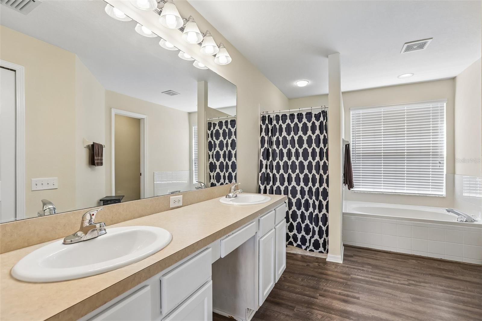 2206 Wooden Shoe Way Property Photo 21