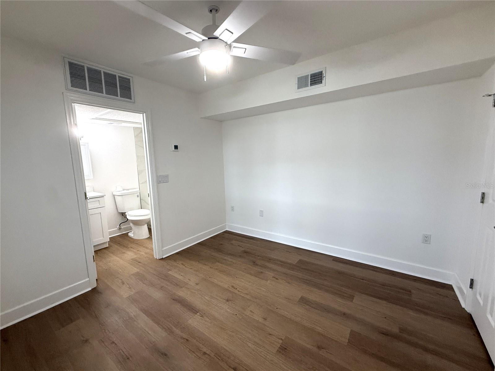 179 Medallion Blvd #c Property Photo 11