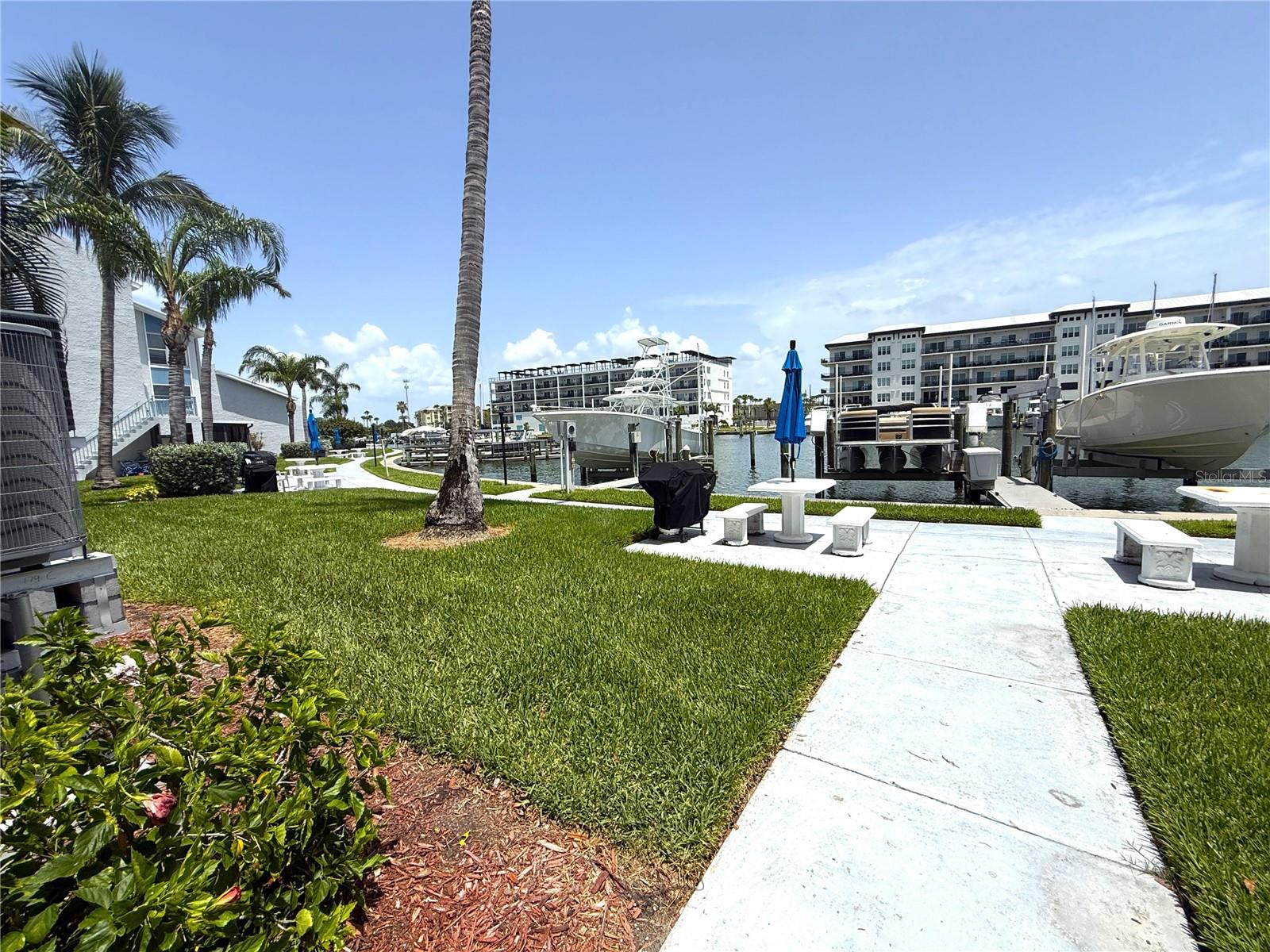 179 Medallion Blvd #c Property Photo 17