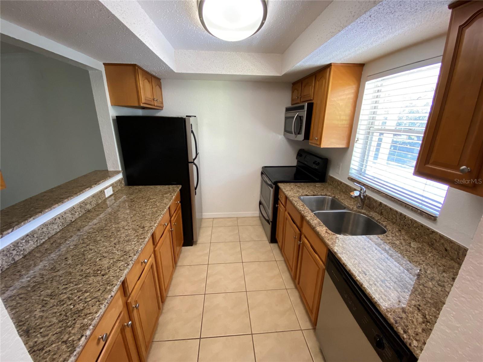972 La Costa Cir #8 Property Photo 5