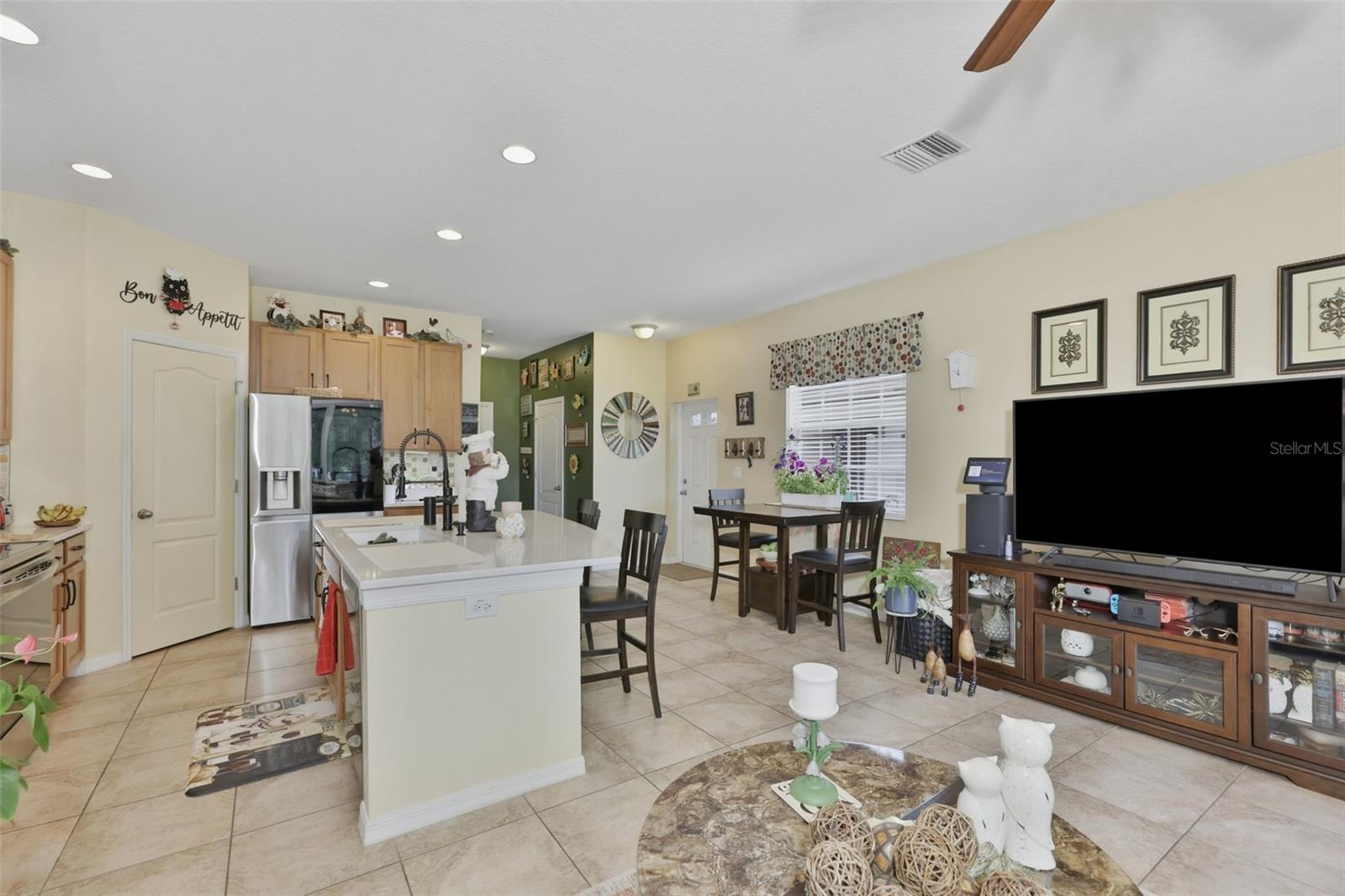 8718 Turnstone Haven Pl Property Photo 5