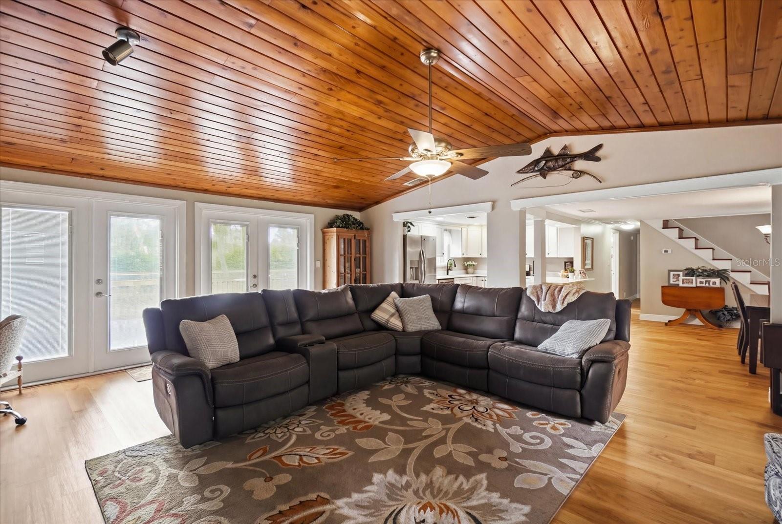 1110 N Rice Ter Property Photo 14