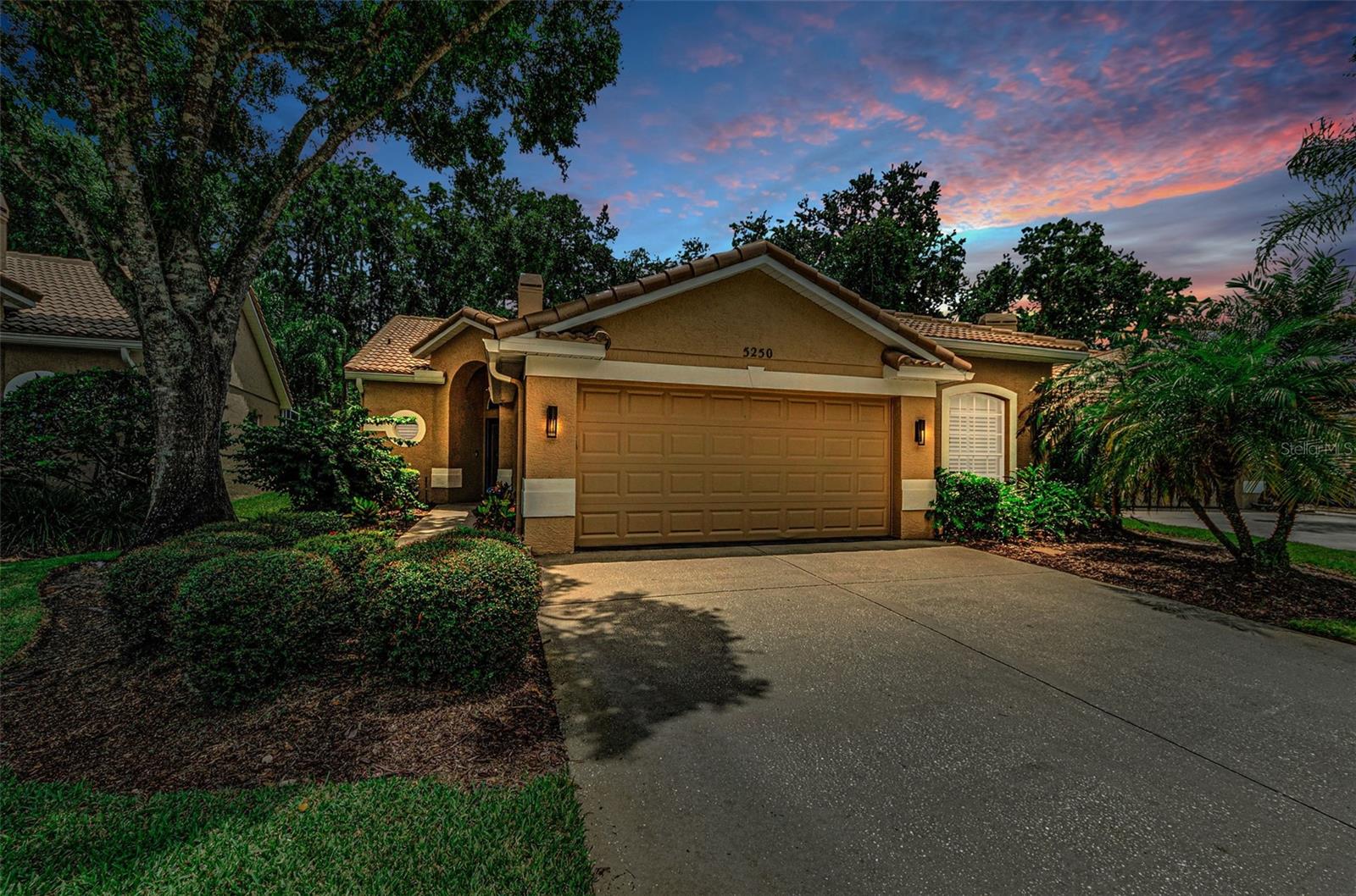 5250 Pinehurst Ct Property Photo 3