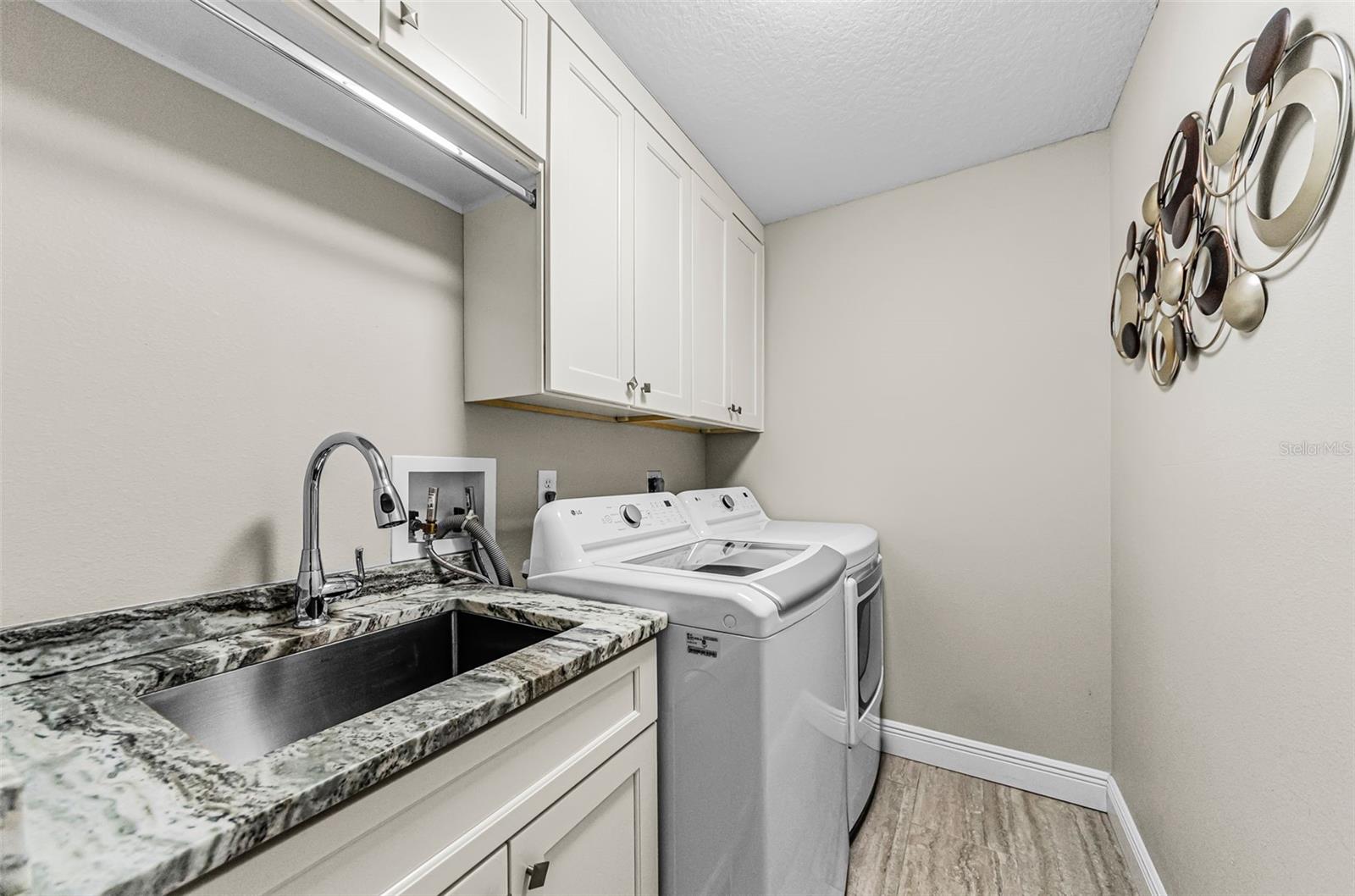 5250 Pinehurst Ct Property Photo 49