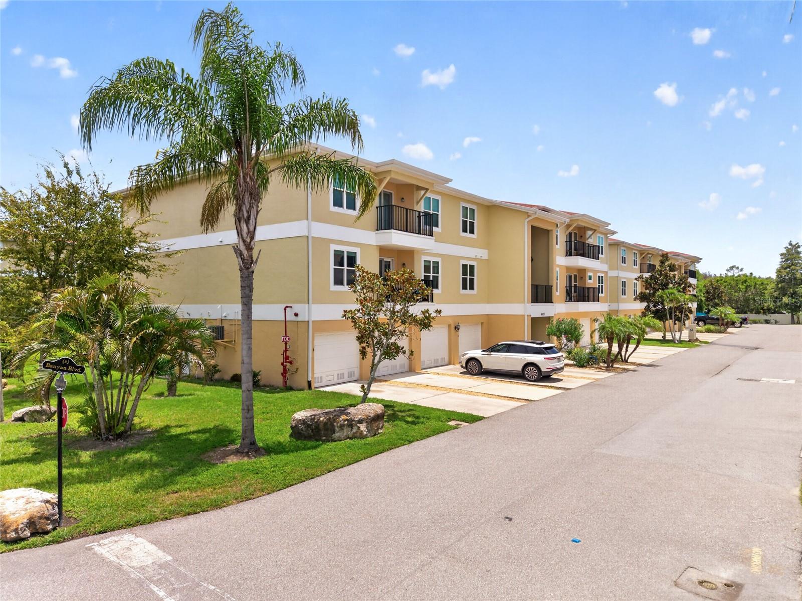 6420 Banyan Blvd #201 Property Photo 6