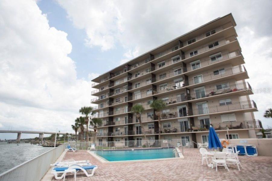 101 N Riverside Dr #2020 Property Photo 1