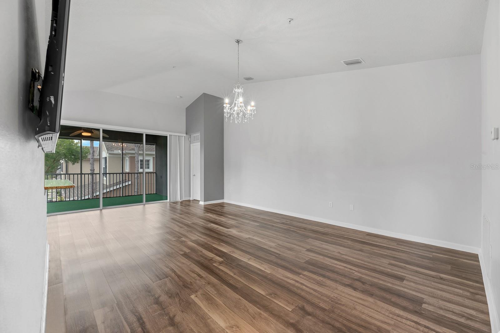2223 Kings Palace Dr #00 Property Photo 8