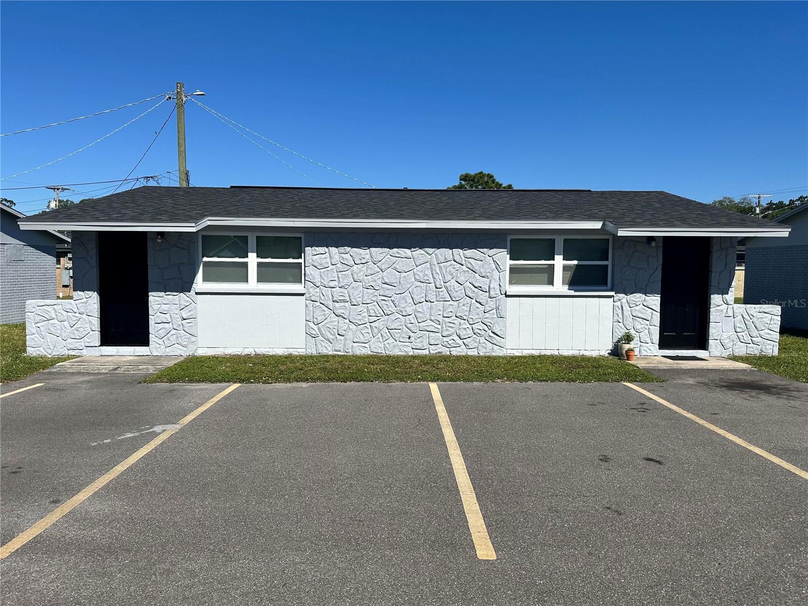 1104 E 140th Ave #b Property Photo 2