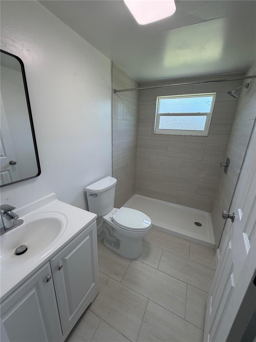 1104 E 140th Ave #b Property Photo 5
