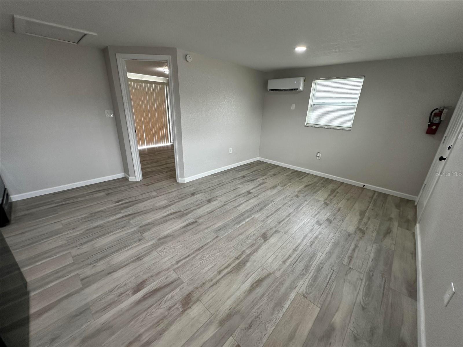 1104 E 140th Ave #b Property Photo 10