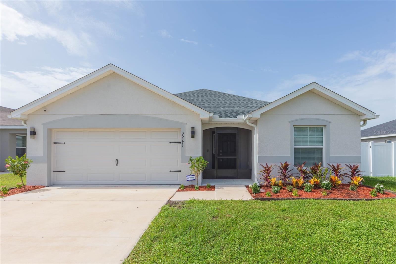 35171 Crescent Creek Dr Property Photo 1
