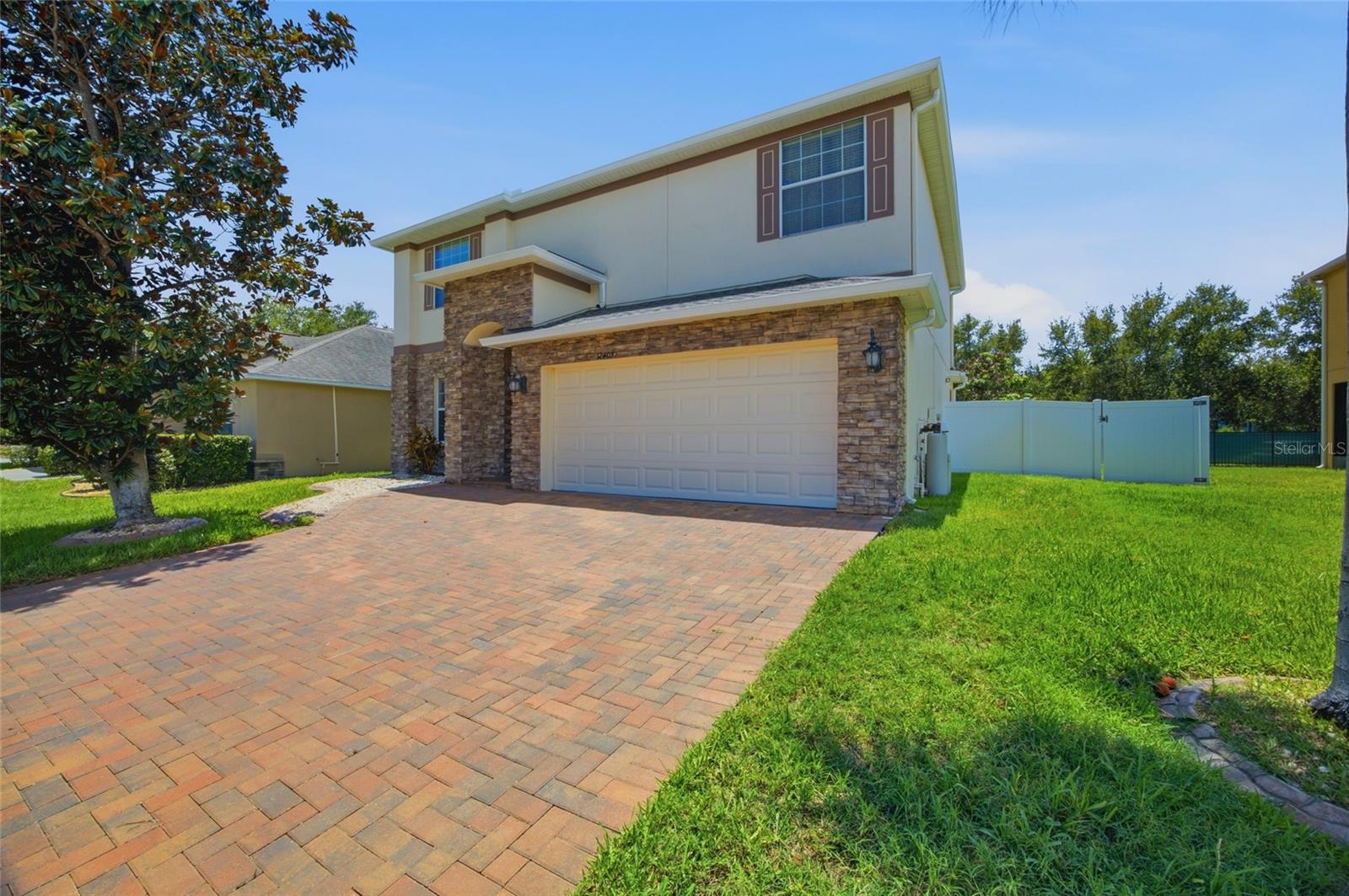 12407 GILMERTON MIST LN Property Photo 1