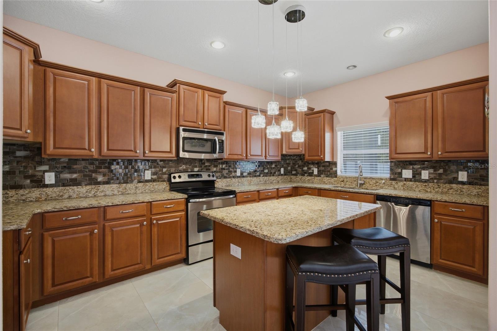 12407 Gilmerton Mist Ln Property Photo 11