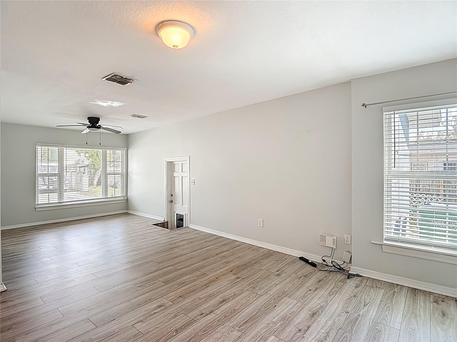 3002 W Arch St Property Photo 26