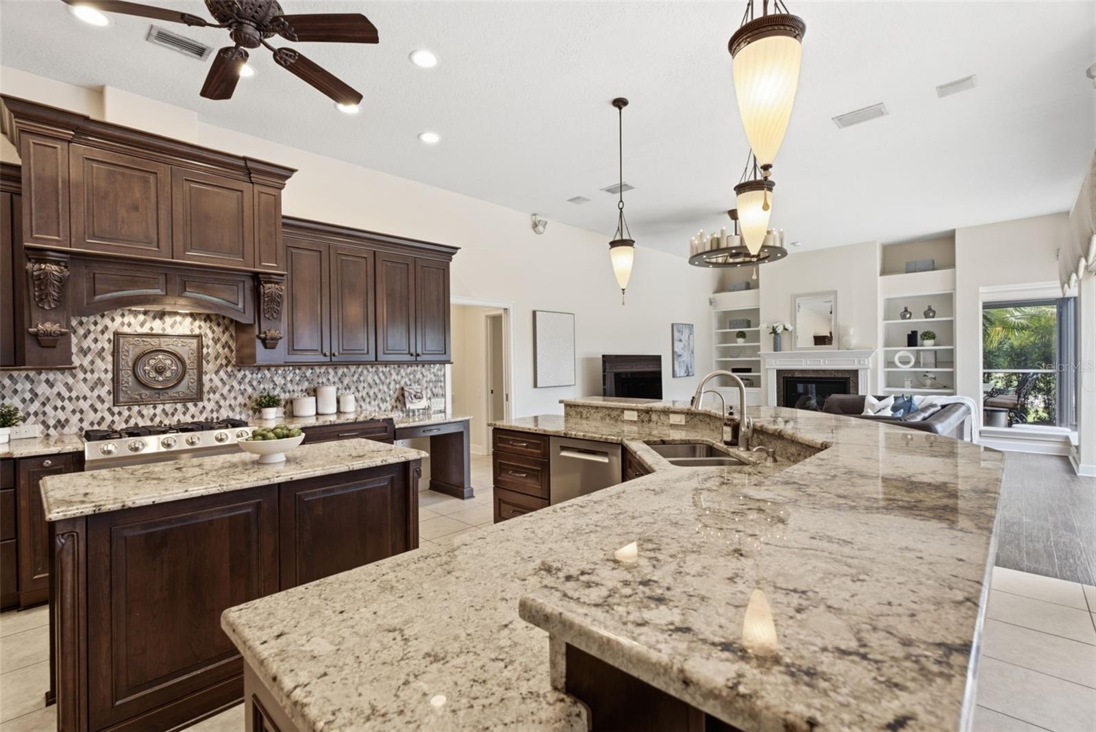 18655 Avenue Capri Property Photo 16