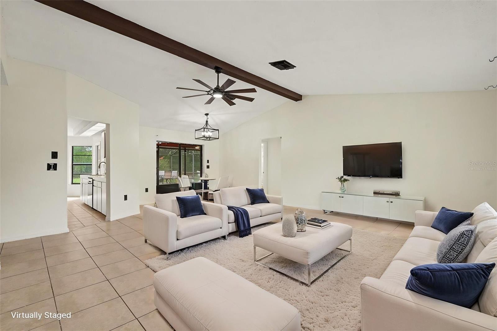 4498 Gondolier Rd Property Photo 3