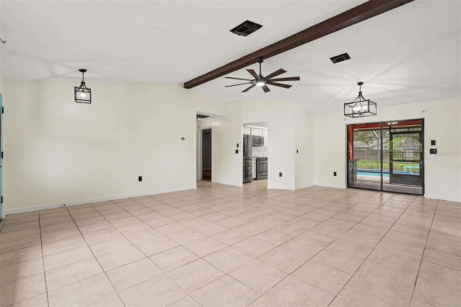4498 Gondolier Rd Property Photo 5