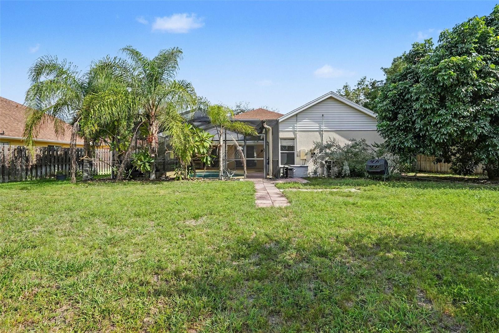 9029 Westbay Blvd Property Photo 4