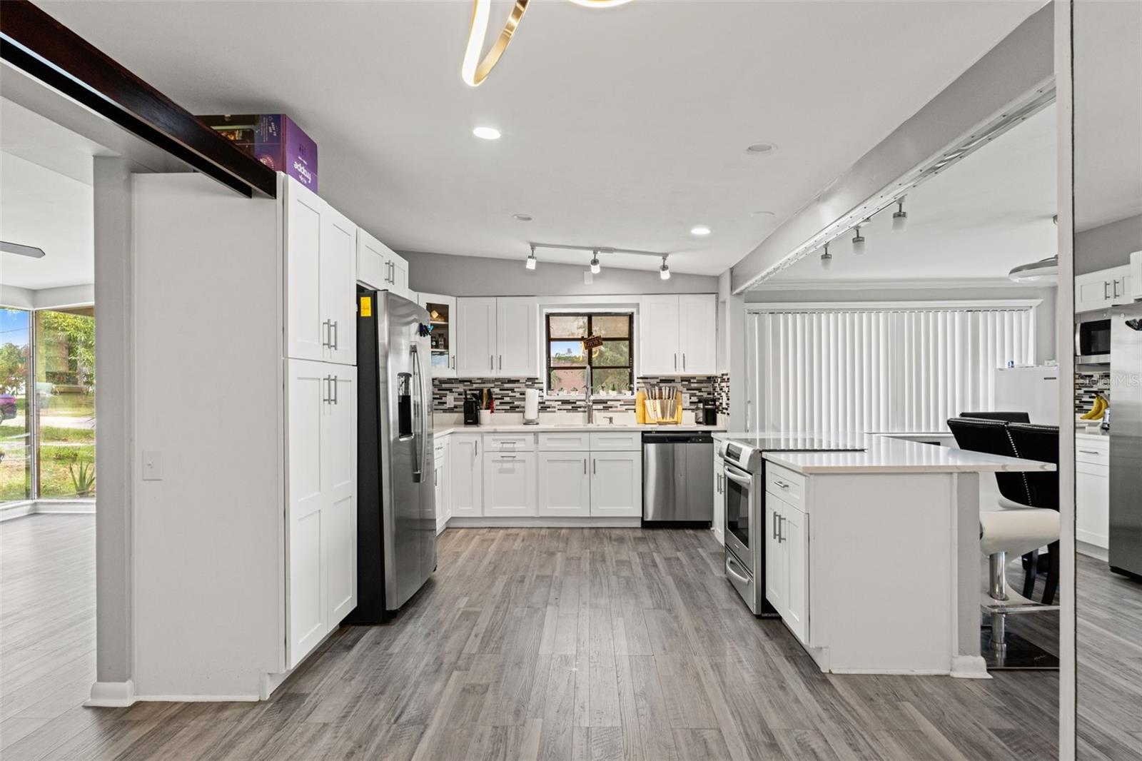 2116 W Abdella St Property Photo 5