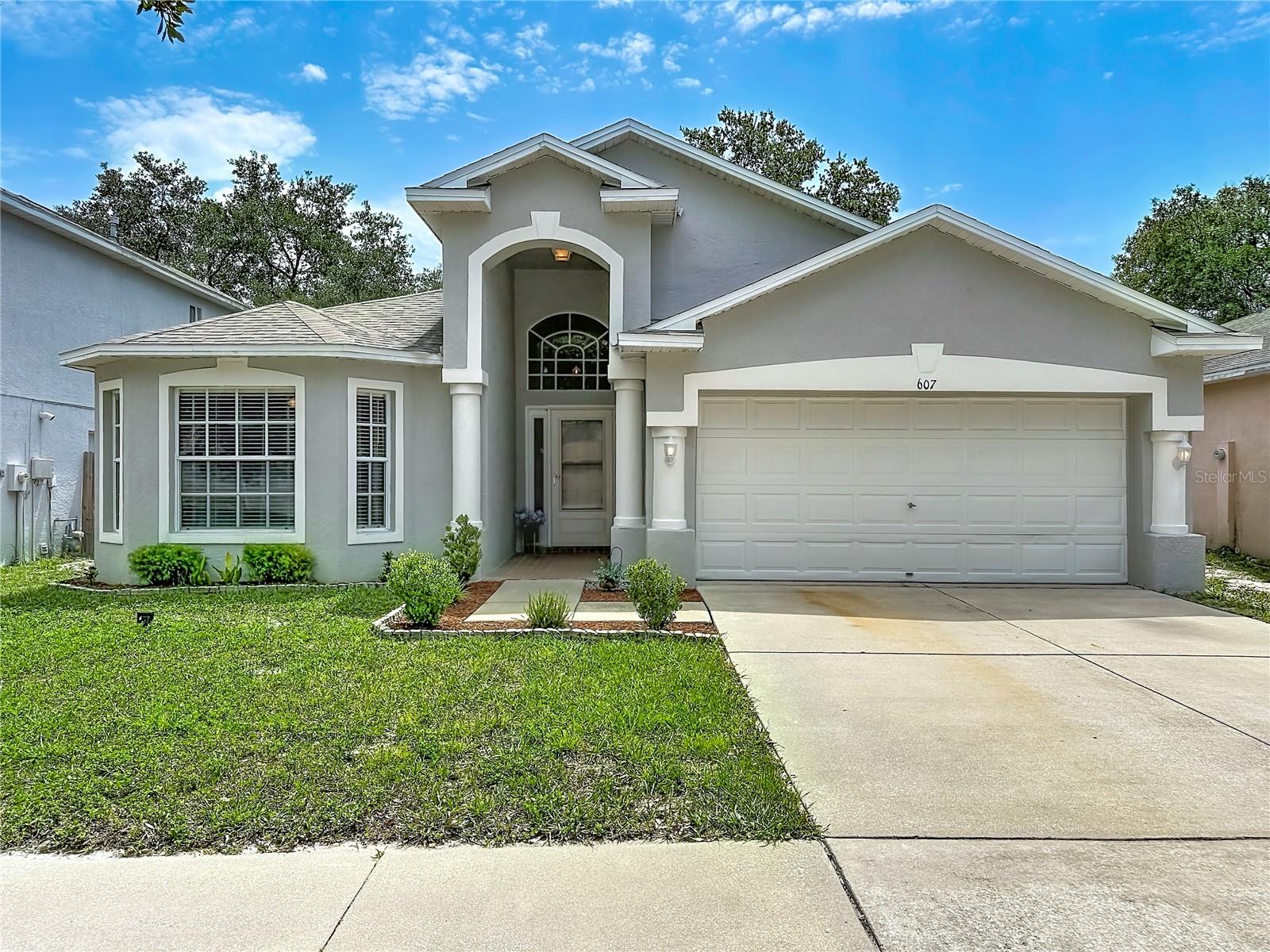607 Sunset Beach Ct Property Photo 1