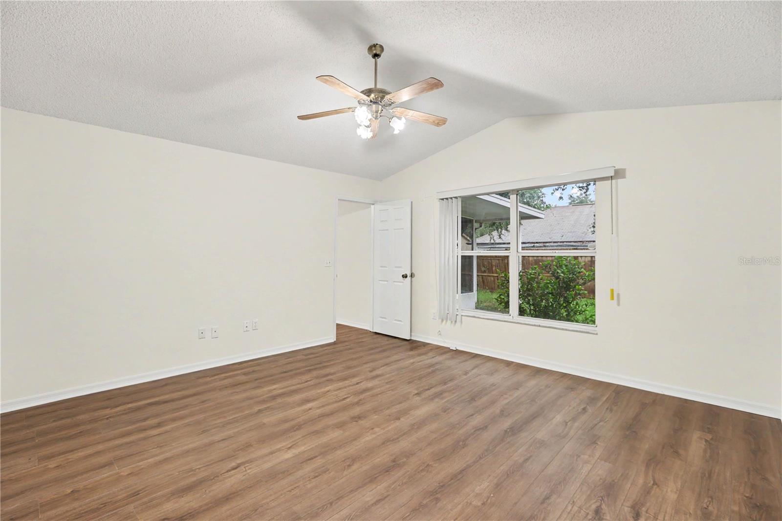 1025 Malletwood Dr Property Photo 12