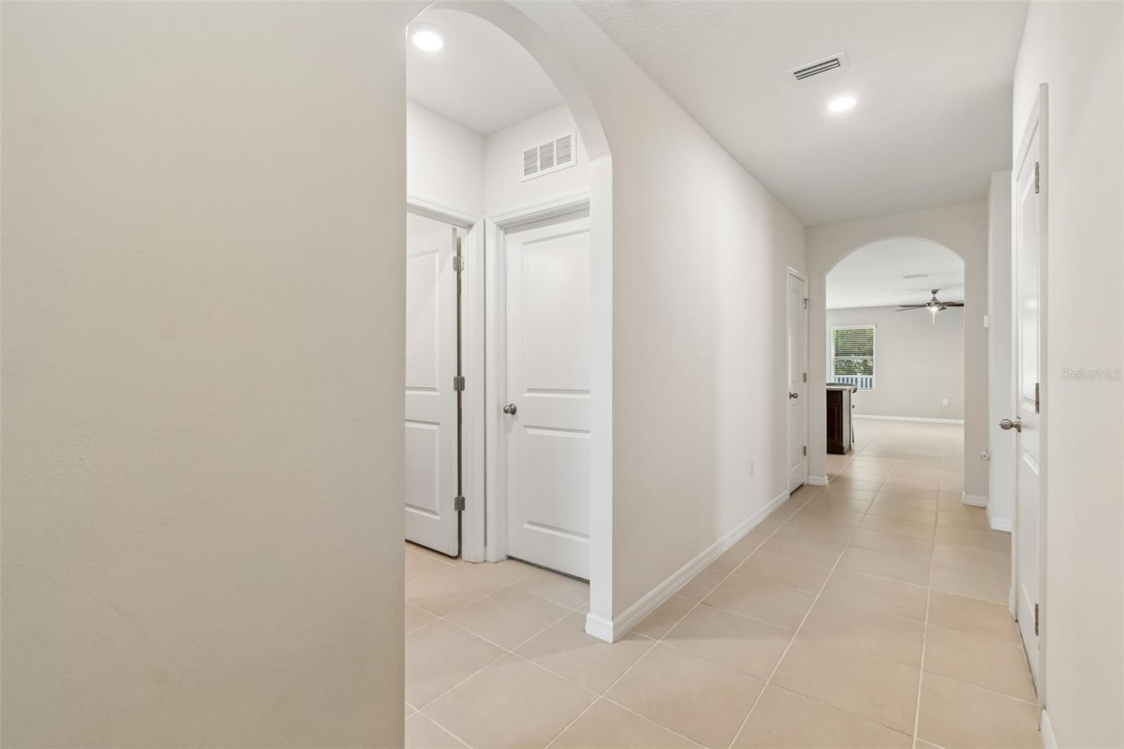11910 Little Violet Cir Property Photo 6