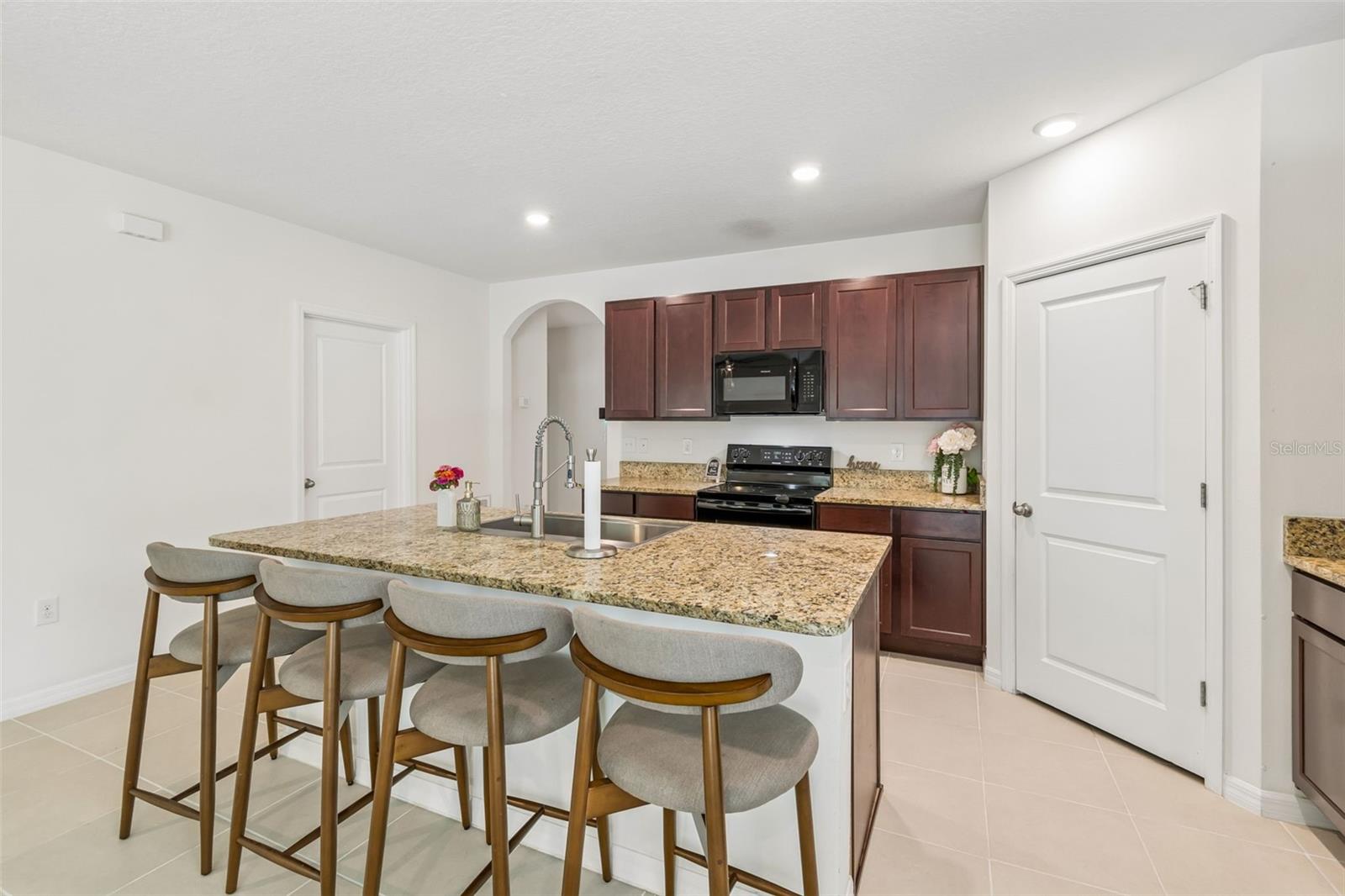 11910 Little Violet Cir Property Photo 10