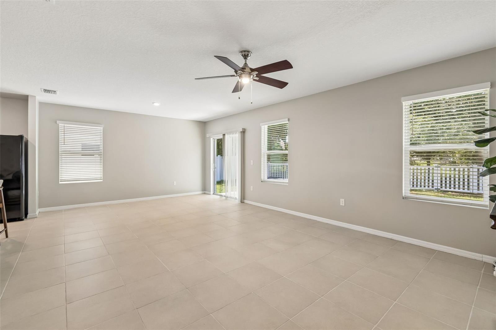 11910 Little Violet Cir Property Photo 15