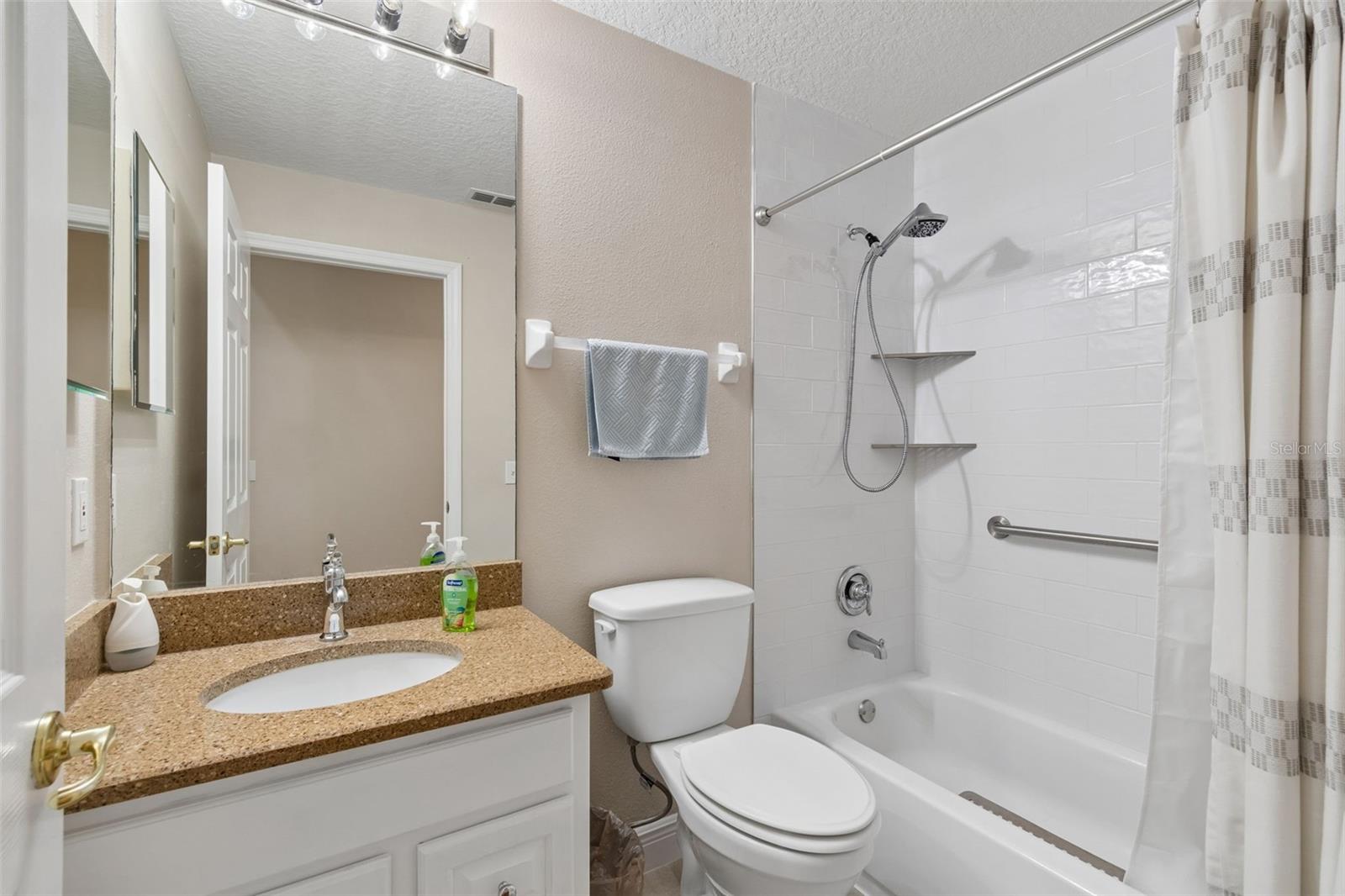 20942 Sunsweet Ct Property Photo 16