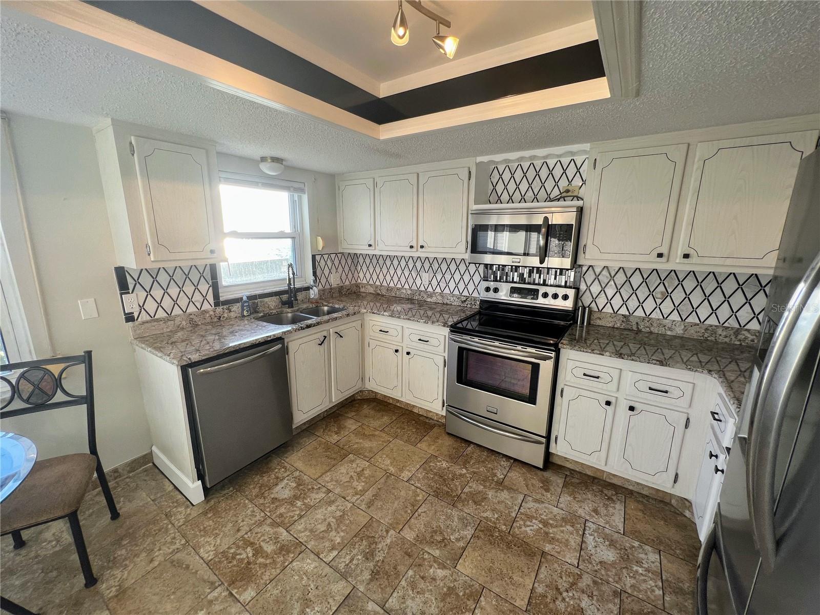 9 Haig Pl #101 Property Photo 6