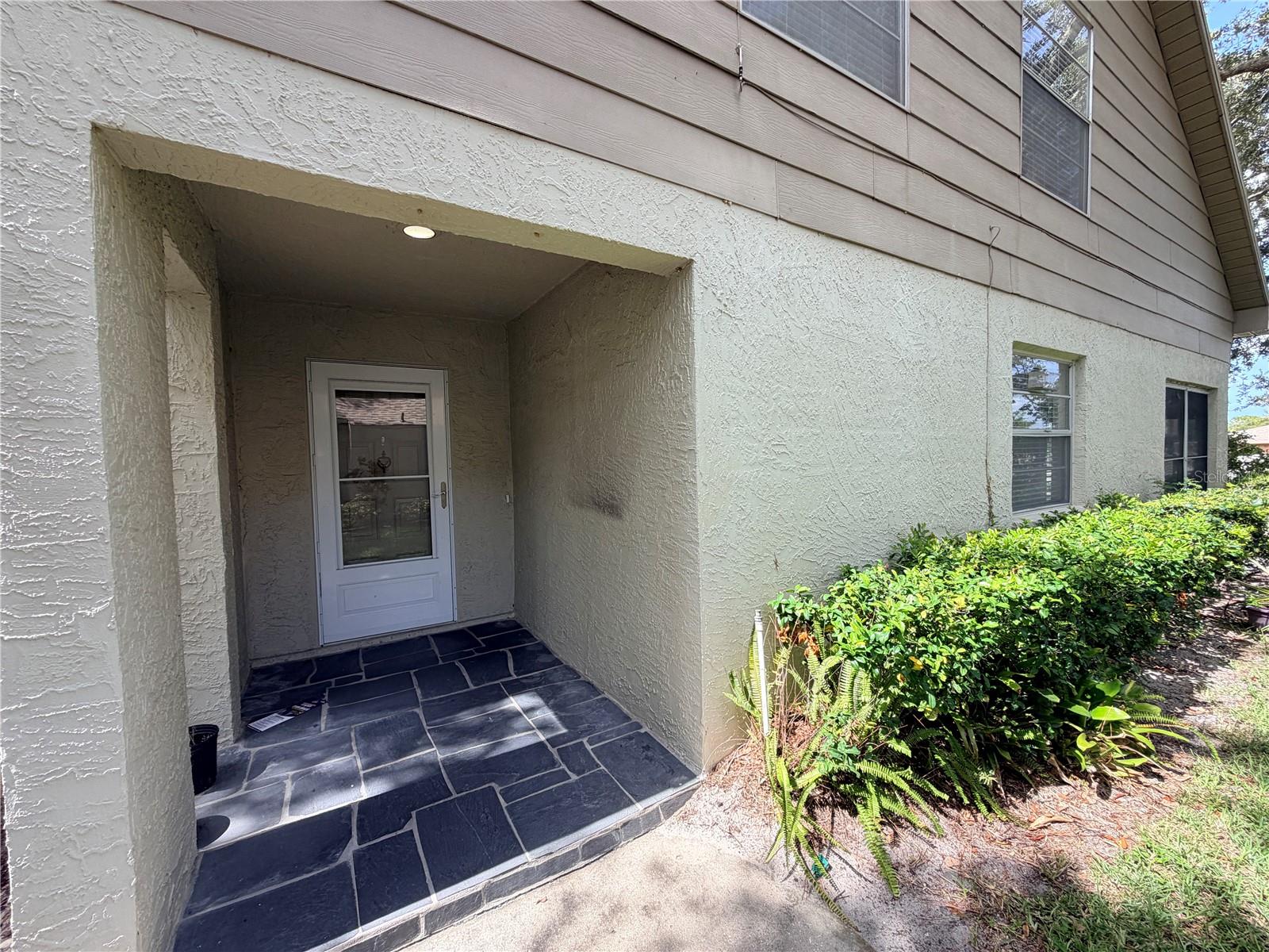 3417 Rochelle Ct Property Photo 4