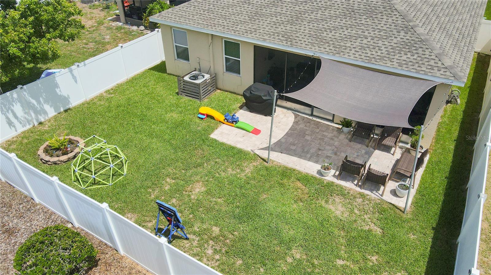417 Blakely Ct Property Photo 40