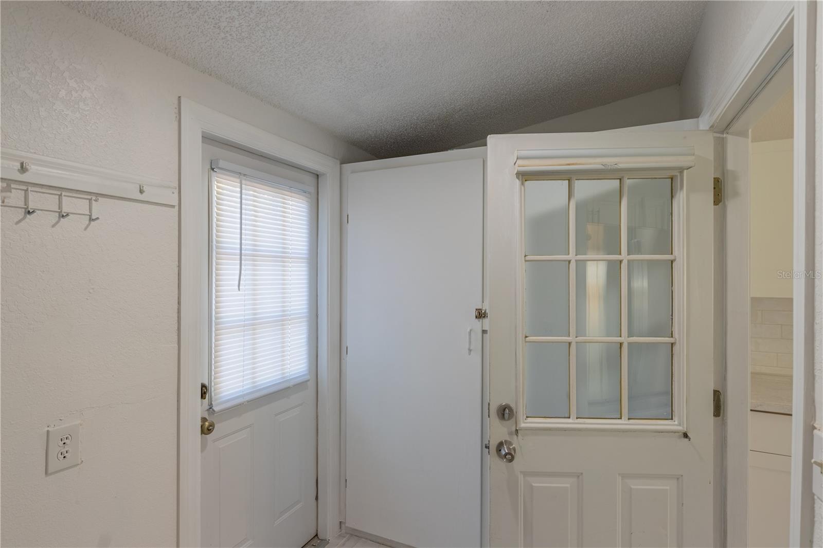 944 Bruce Ave Property Photo 27