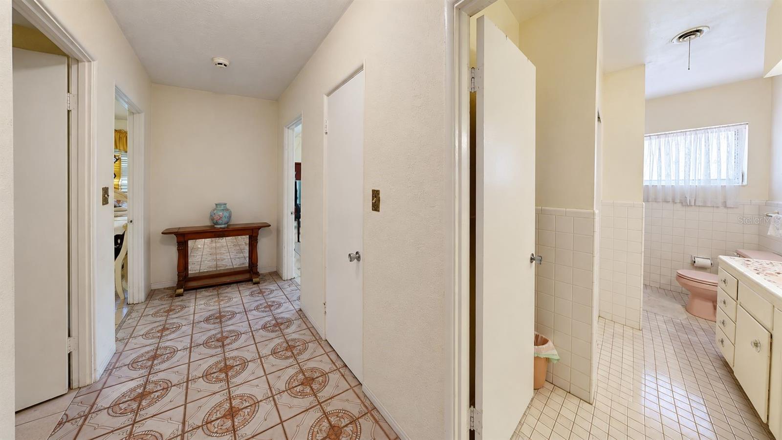 6035 7th St S Property Photo 14