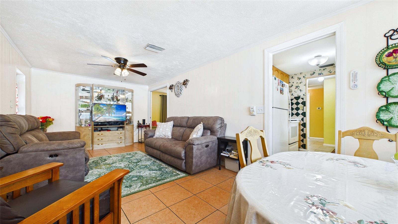 2809 Edenwood St Property Photo 8
