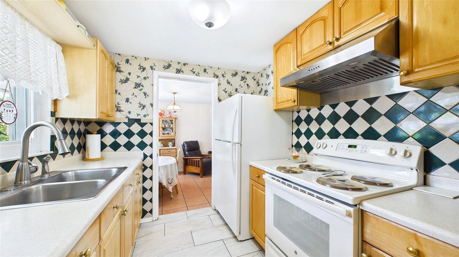 2809 Edenwood St Property Photo 18