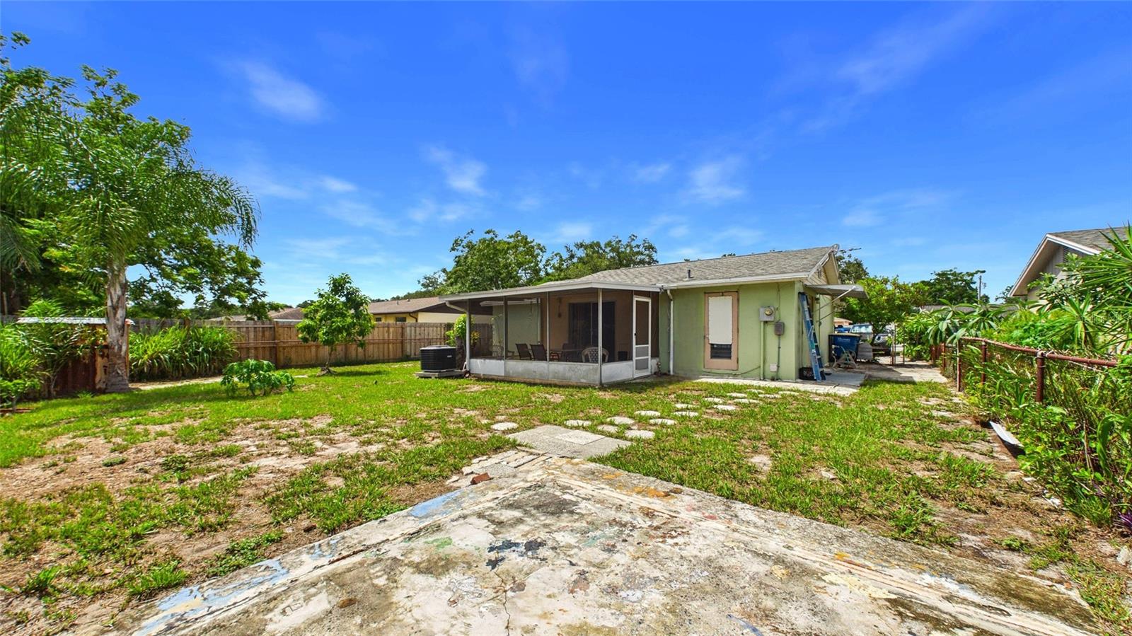 2809 Edenwood St Property Photo 35