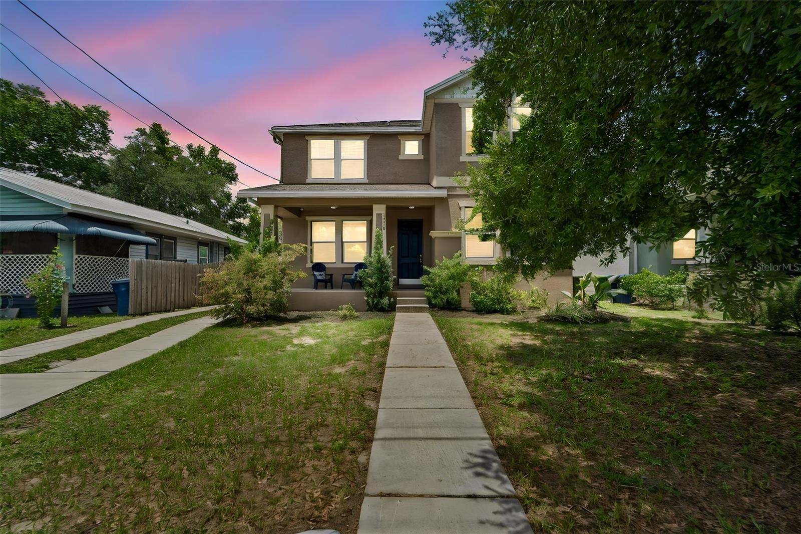 1216 E GIDDENS AVE Property Photo 1