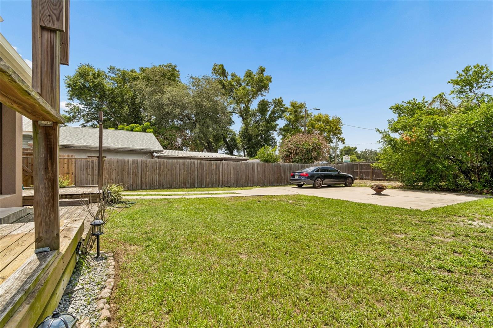 1216 E Giddens Ave Property Photo 55