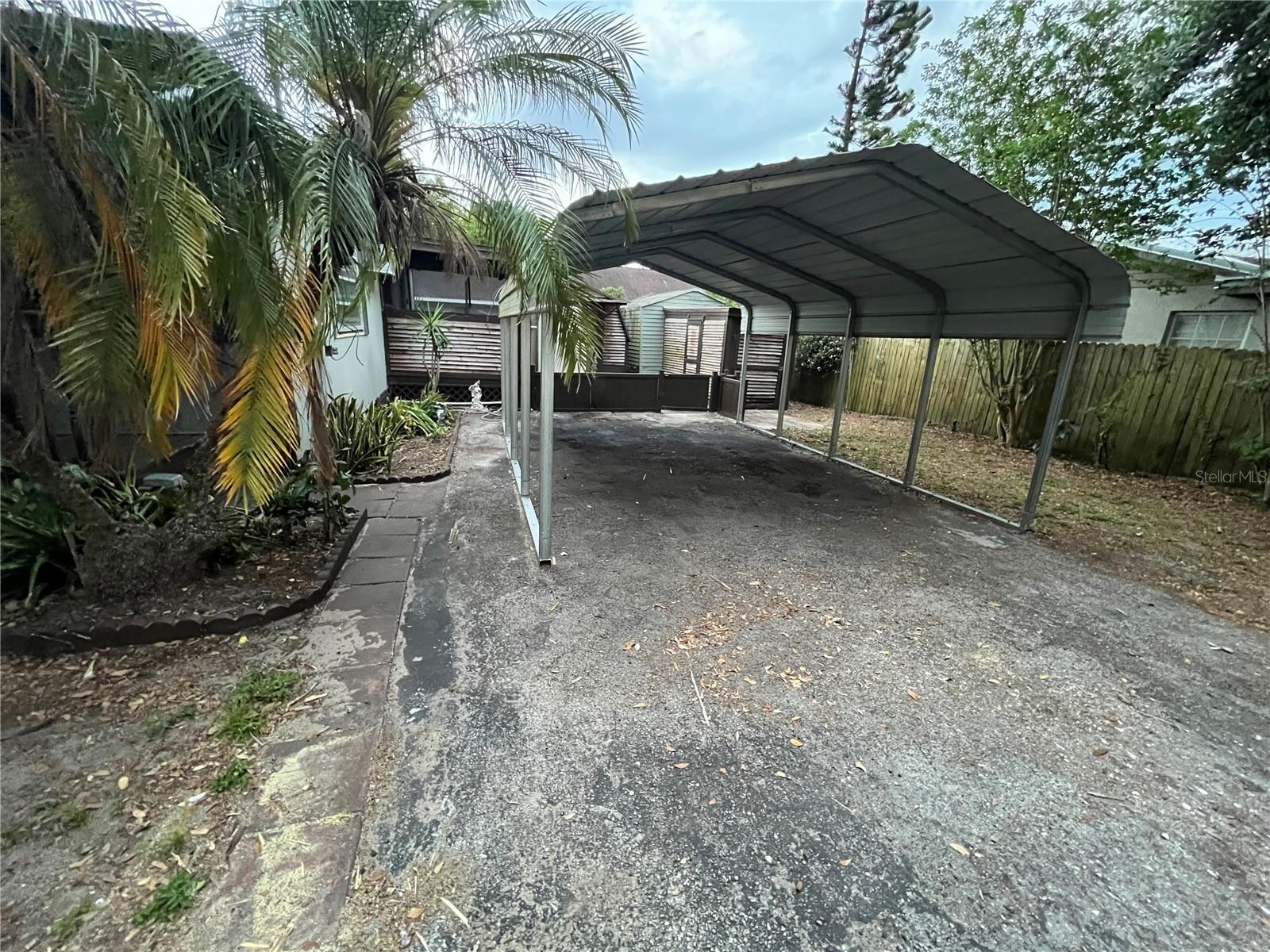 5325 Lime Ave Property Photo 3