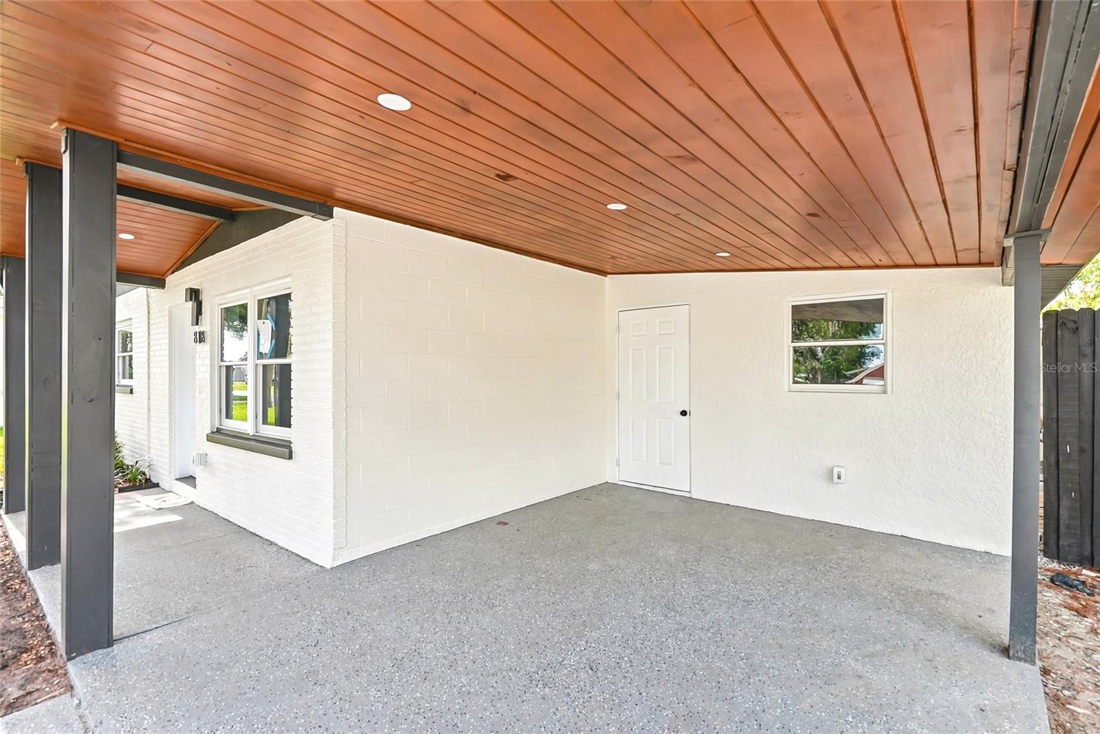 8118 Tanglewood Ln Property Photo 30